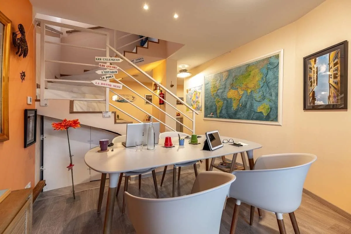 L'Aparté Coworking, Meeting room for 6 people, Marseille 9e