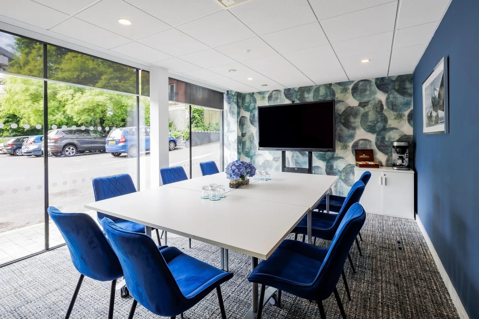 Arena Offices Farnborough - Abbey House, Meeting room for 8 people, Farnborough