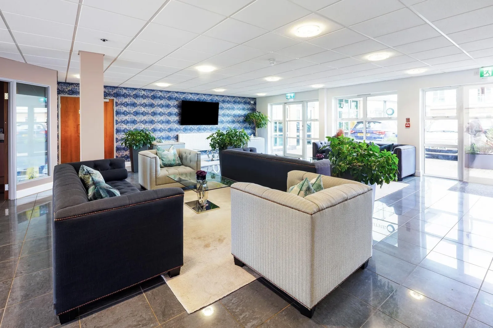 Arena Offices Ferndown - Nimrod Way, Lounge, Ferndown