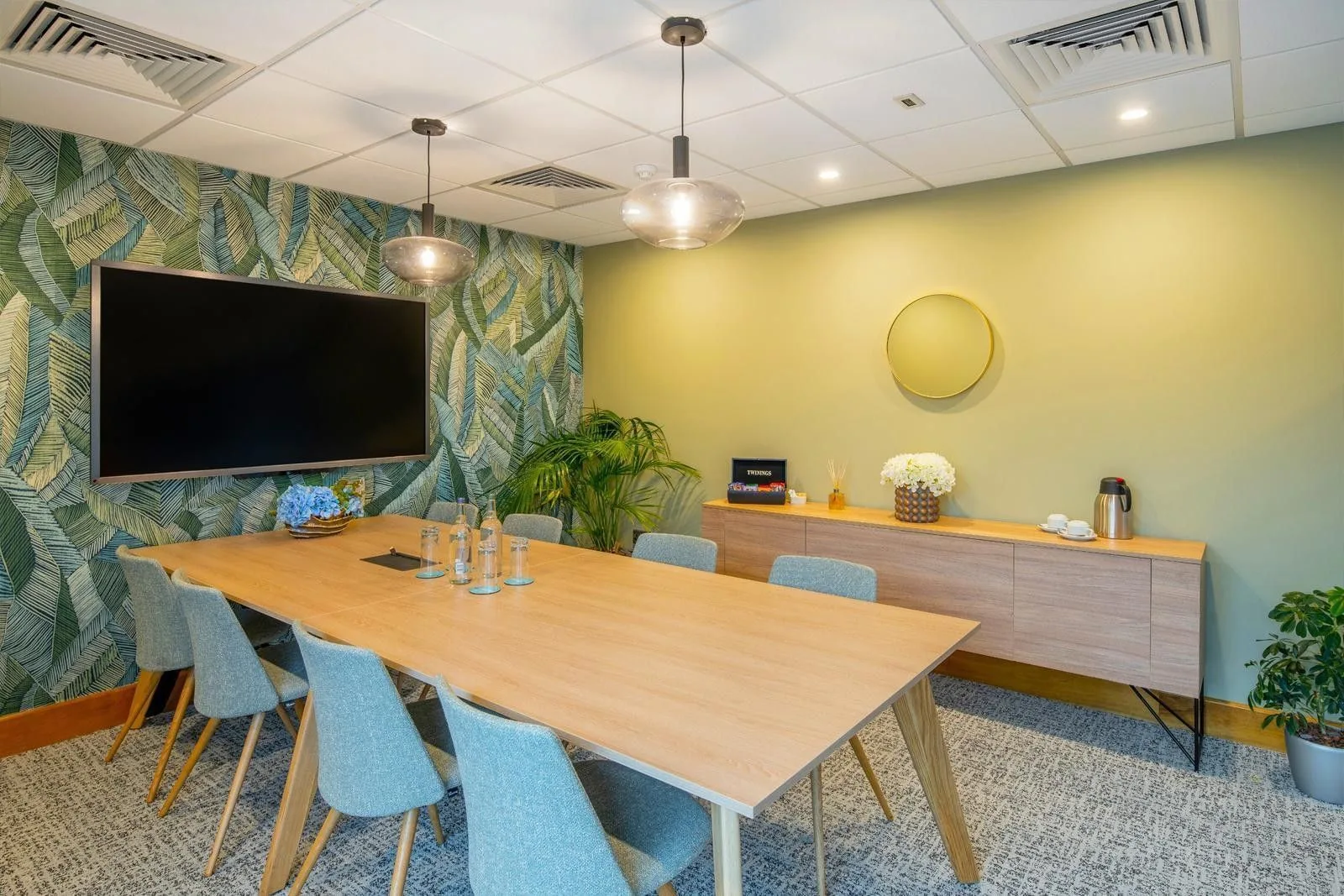 Arena Offices Poole - Holyrood Close, Meeting room for 8 people, Poole