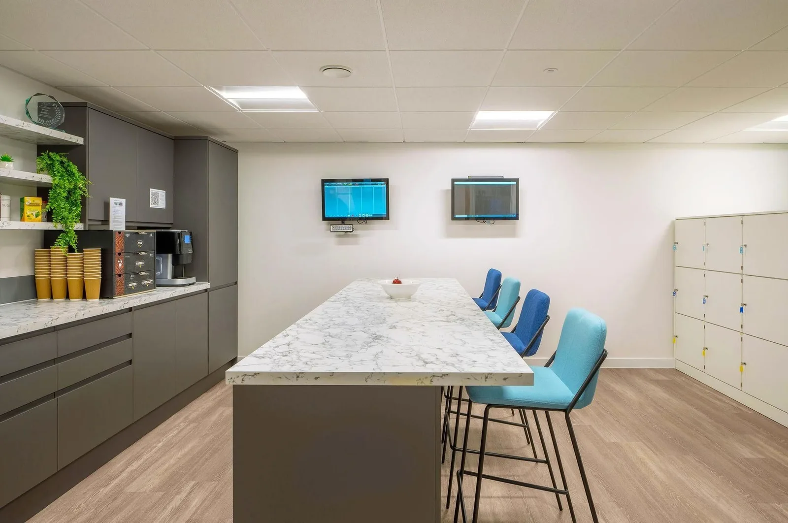 Arena Offices Reading - Berkshire Place, Cuisine, Reading