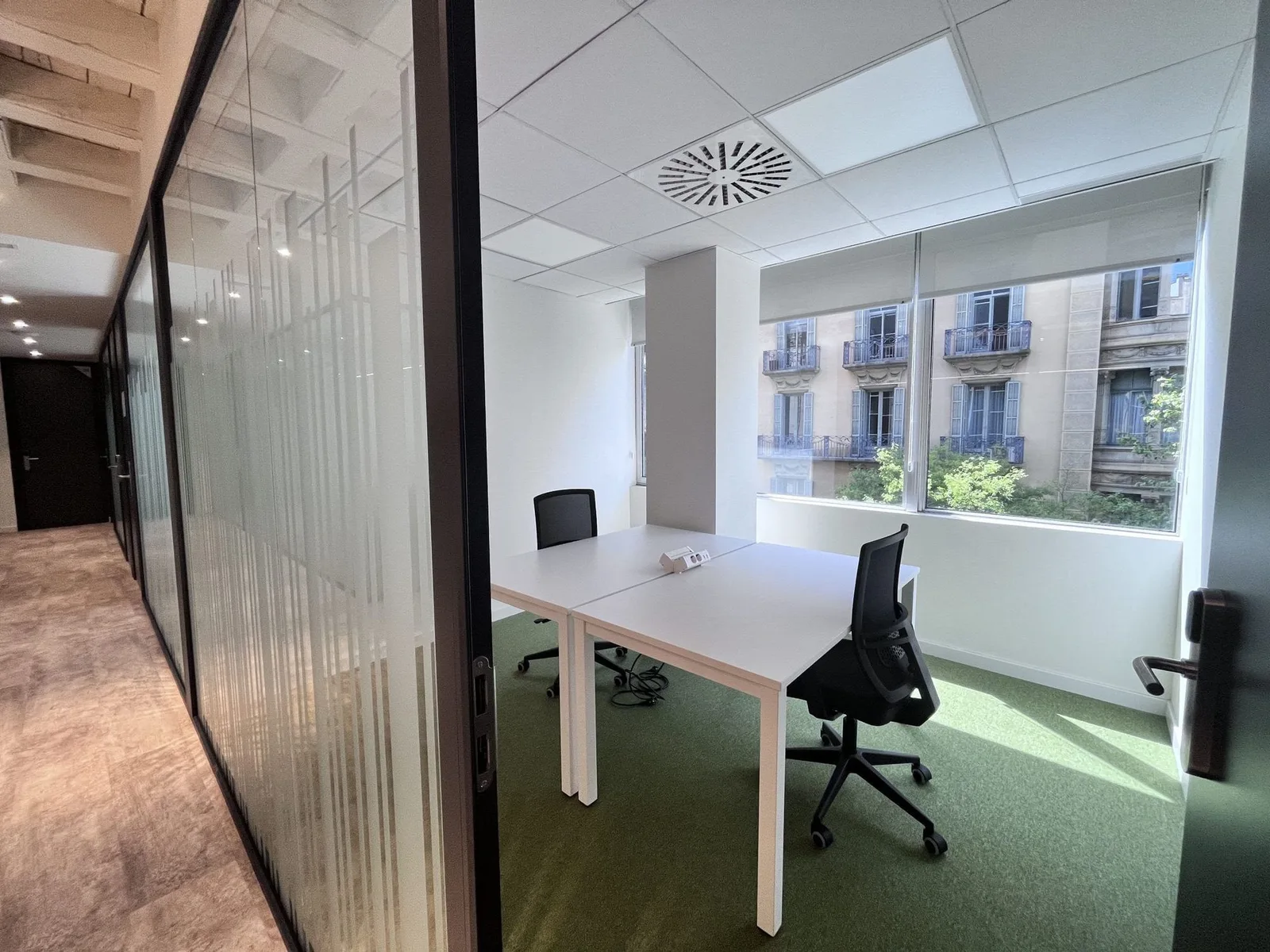 Àtic Pau Claris, Private office, 2 desks, Barcelona