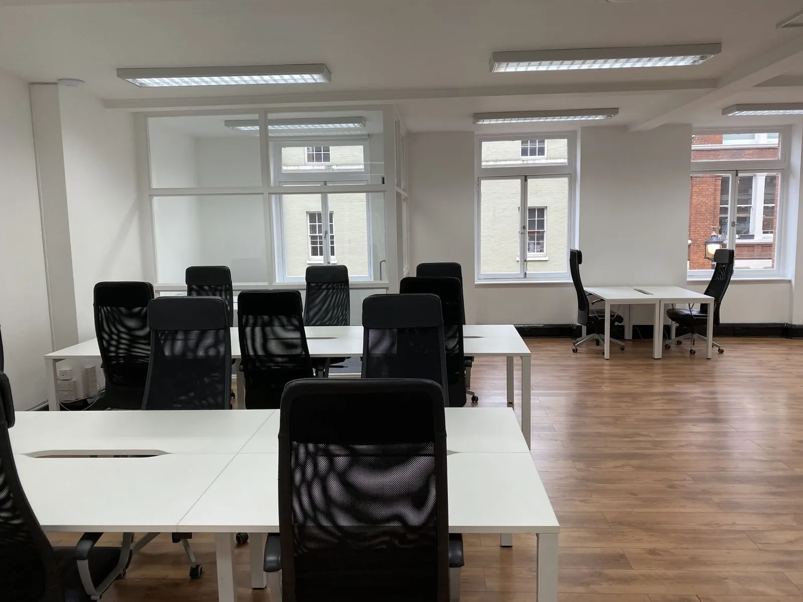 Avalon Hub, Open-plan office, London