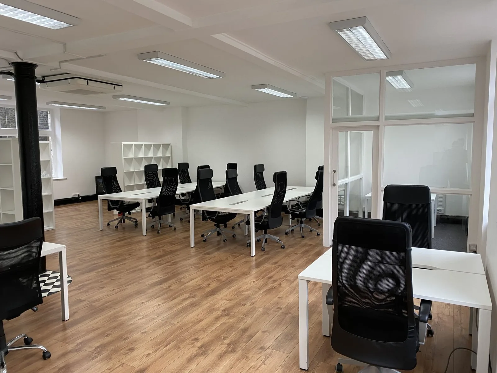 Avalon Hub, Open-plan office, London