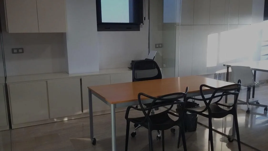 Avant Coworking , Private office, 3 desks, Tarragona