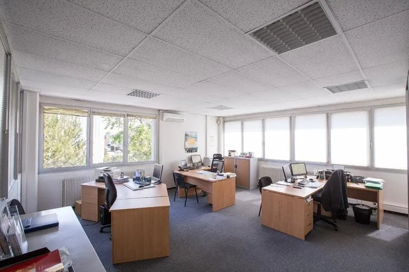 Avantages Buro, Bureau privatif 5 postes, Aubagne