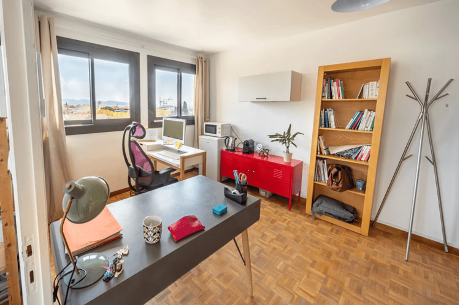 Avanti Coworking, Private office, 2 desks, La Ciotat
