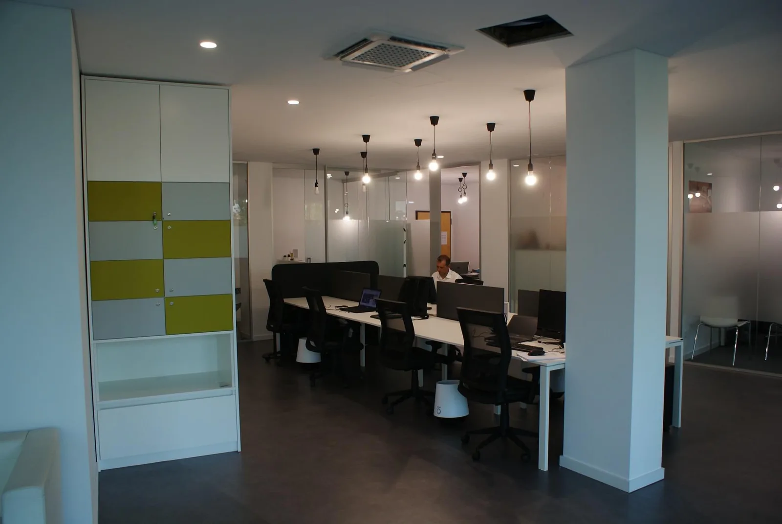 AveiroHub Business & Coworking, Open-plan office, Aveiro