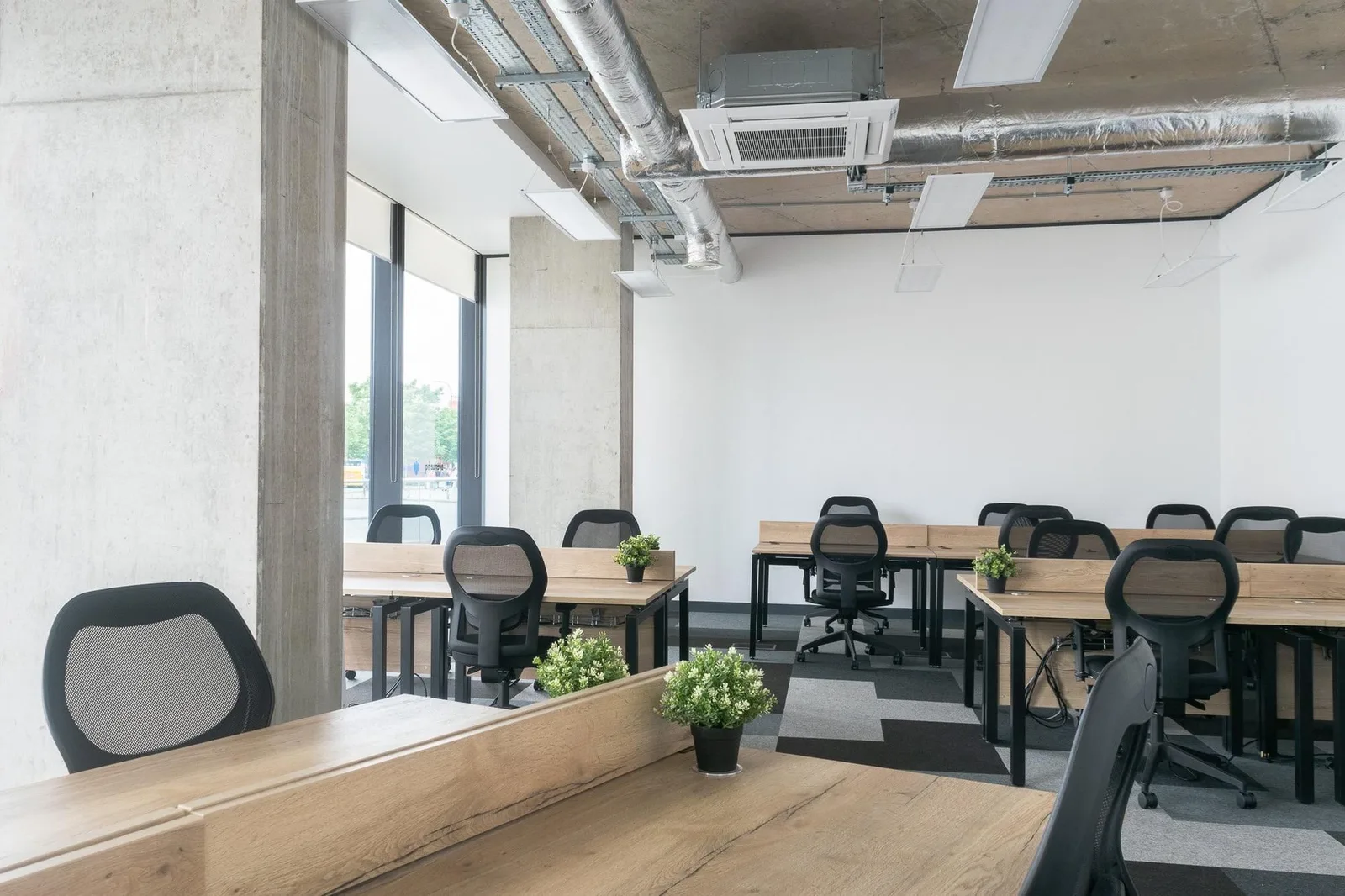 Avenue HQ Mann Island, Open-plan office, Liverpool