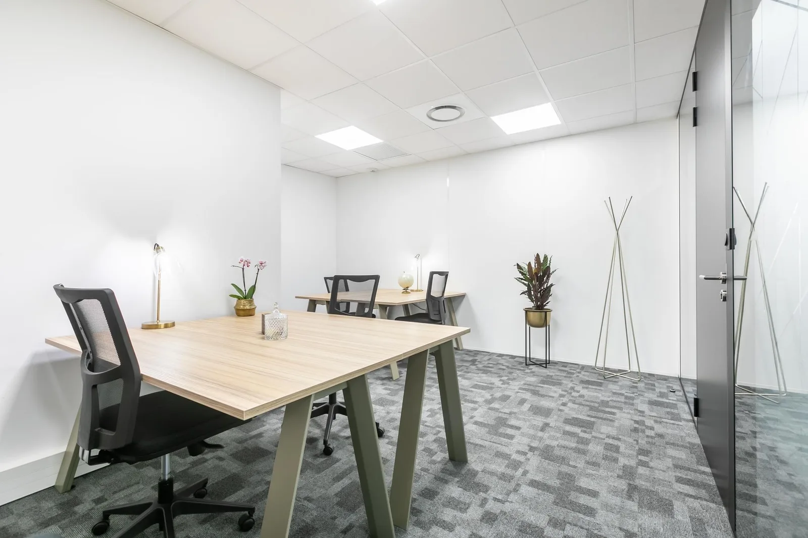 B'Coworker Sophia Antipolis, Private office, 4 desks, Valbonne