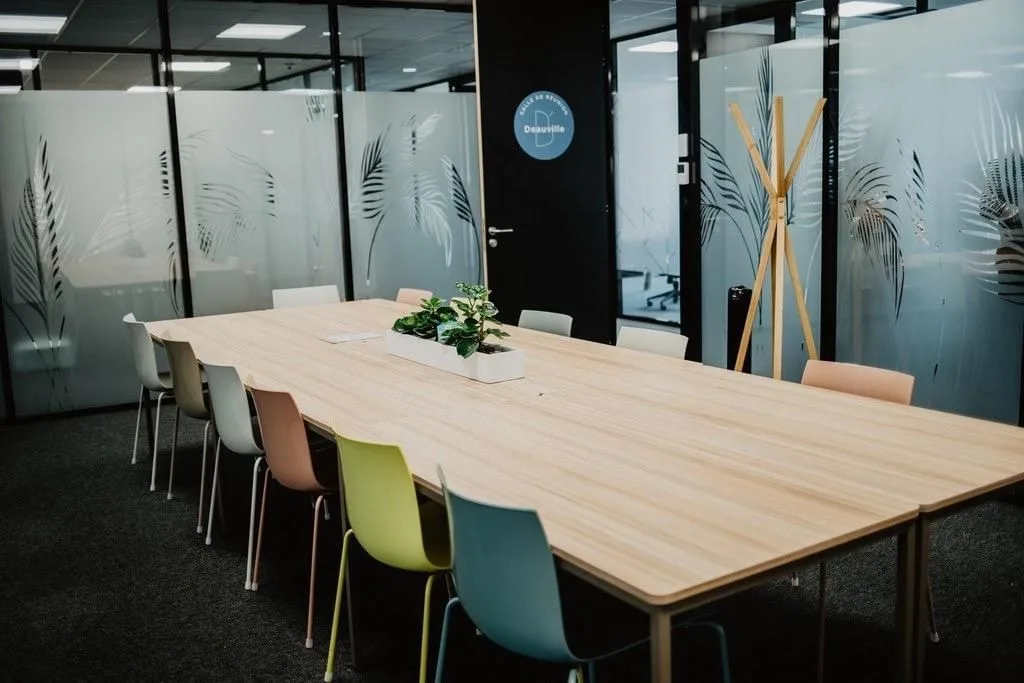 B'CoWorker Strasbourg Schiltigheim, Salle de réunion 12 personnes, Schiltigheim