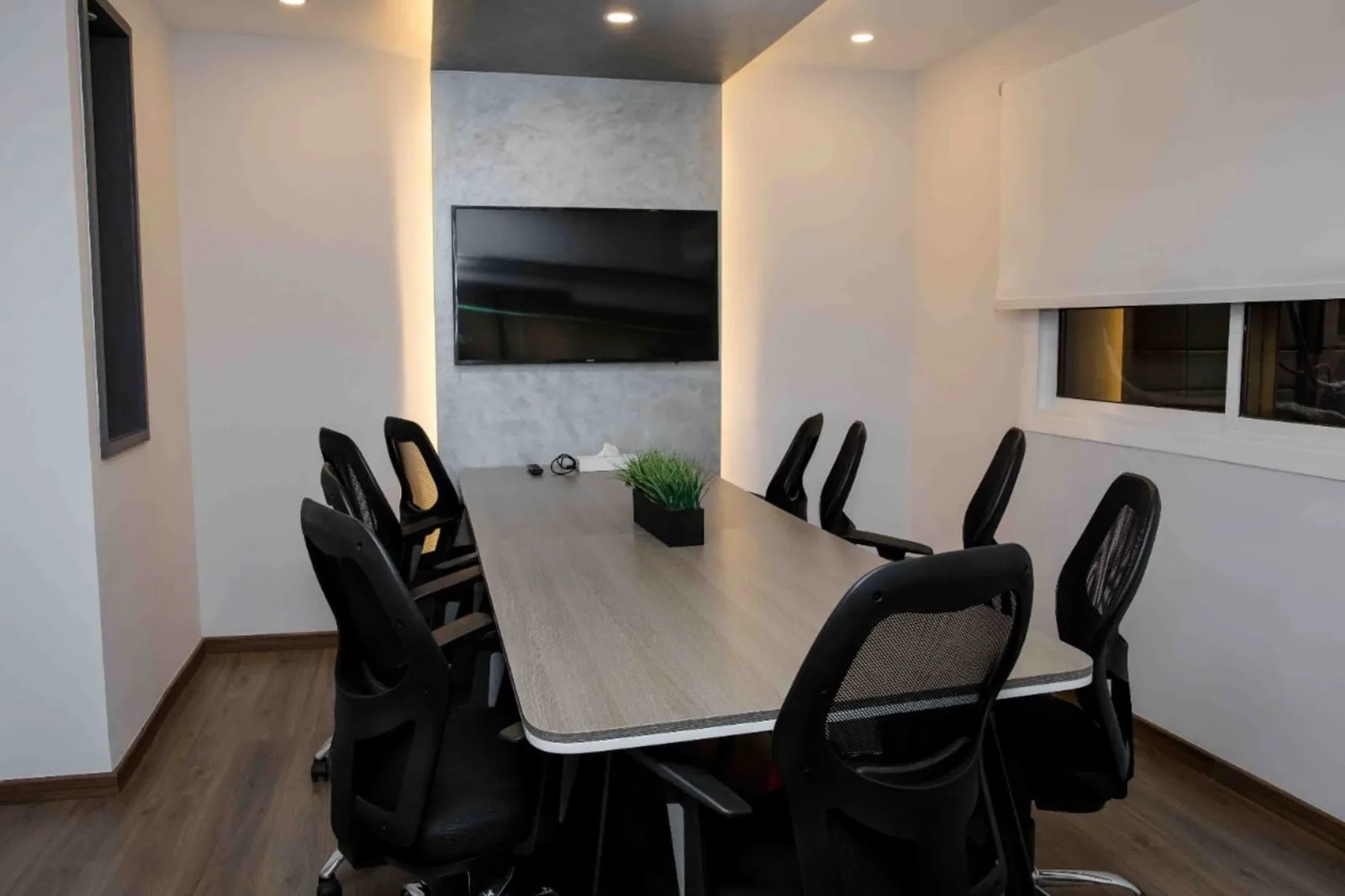 The B-HUB, Meeting room for 8 people, Cairo
