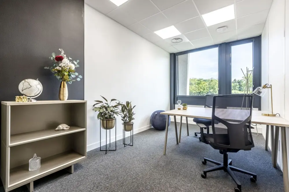 B'CoWorker Orgemont, B11 - Bureau privatif standard 2 postes, Angers
