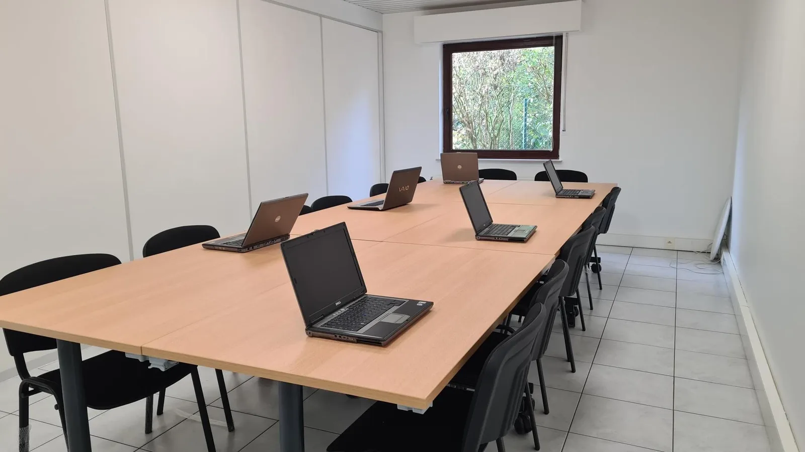 Baron Coworking, Vergaderruimte voor 10 personen, Dilbeek