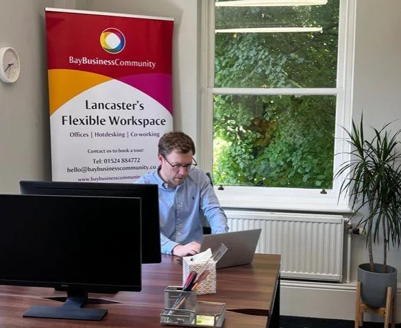 Bay Business Community, Bureau privatif 2 postes, Lancaster