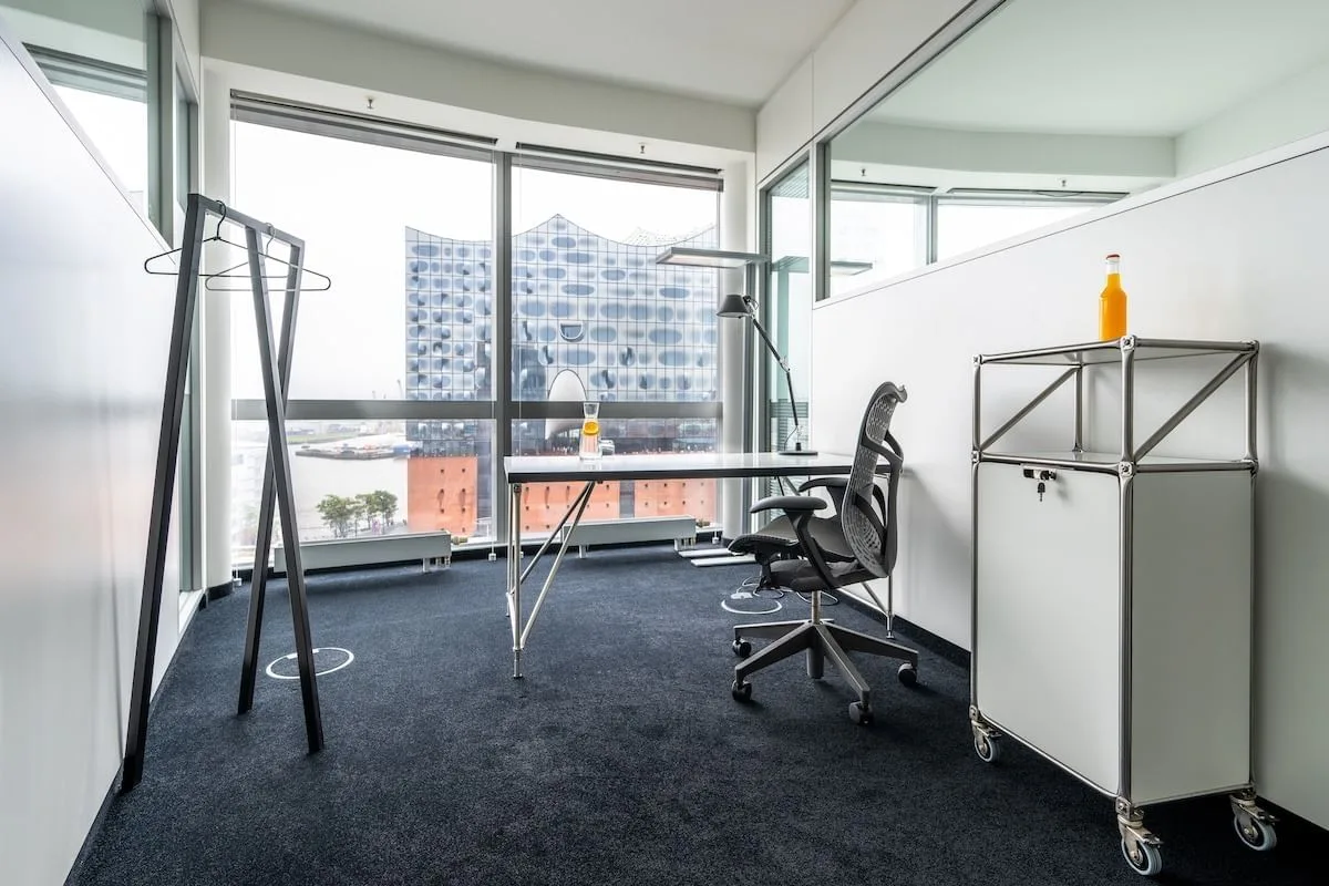 BAZE Business Center, Private office, 1 desk, Hamburg