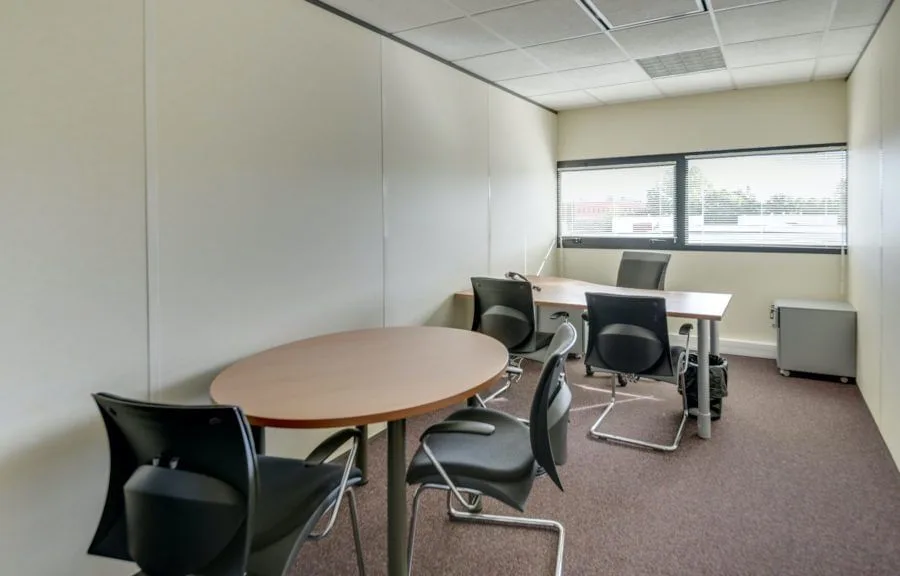 BBS Aéroport, Private office, 1 desk, Mérignac