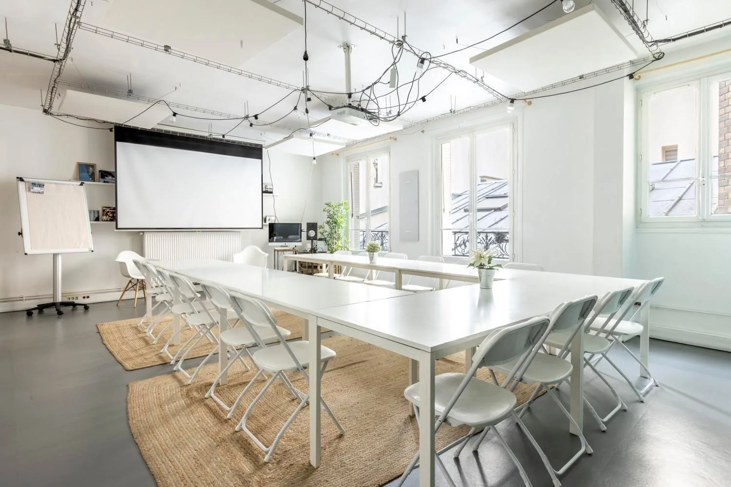 Be Coworking La Jonquière, Training room for 14 people, Paris 17e