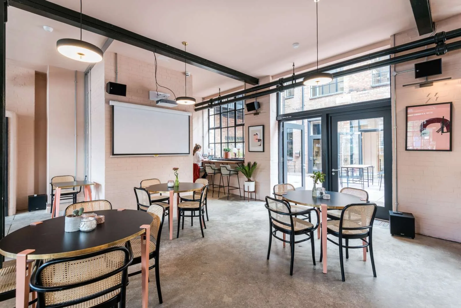 De Beauvoir Block, Cafeteria, London