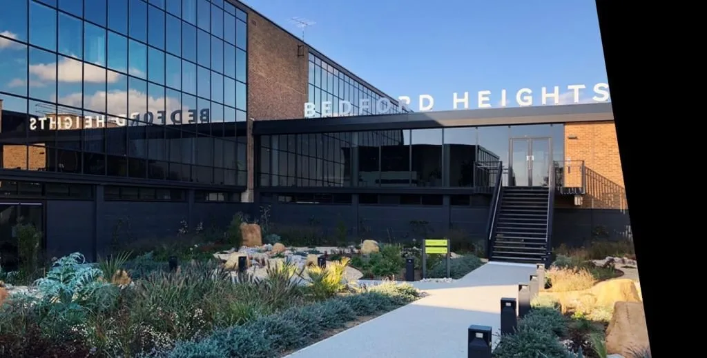 Bedford Heights, Building facade, Bedford