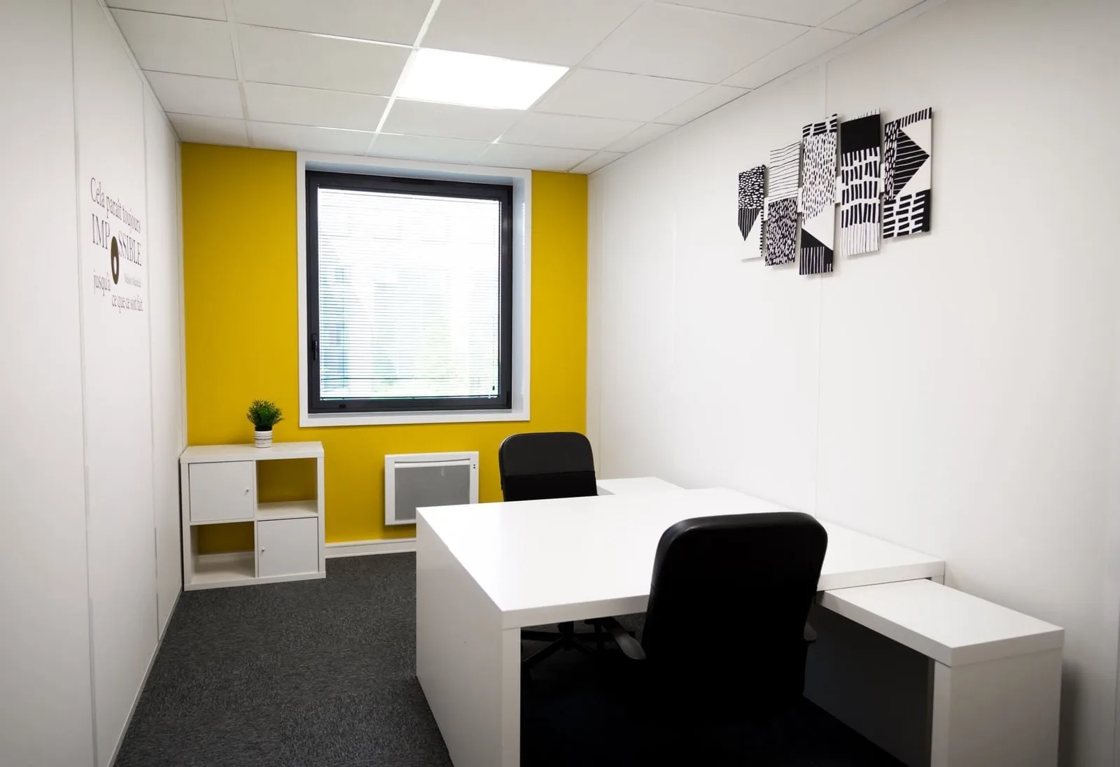 Begin To Work, Privatbüro mit 2 Arbeitsplätzen, Cergy