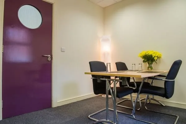 Belfast City Office - Elmwood Avenue, Salle de réunion 4 personnes, Belfast