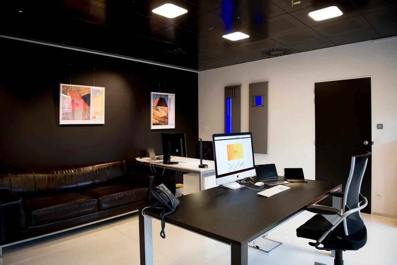 Belga Business Center, Privékantoor met 2 werkplekken, Deinze