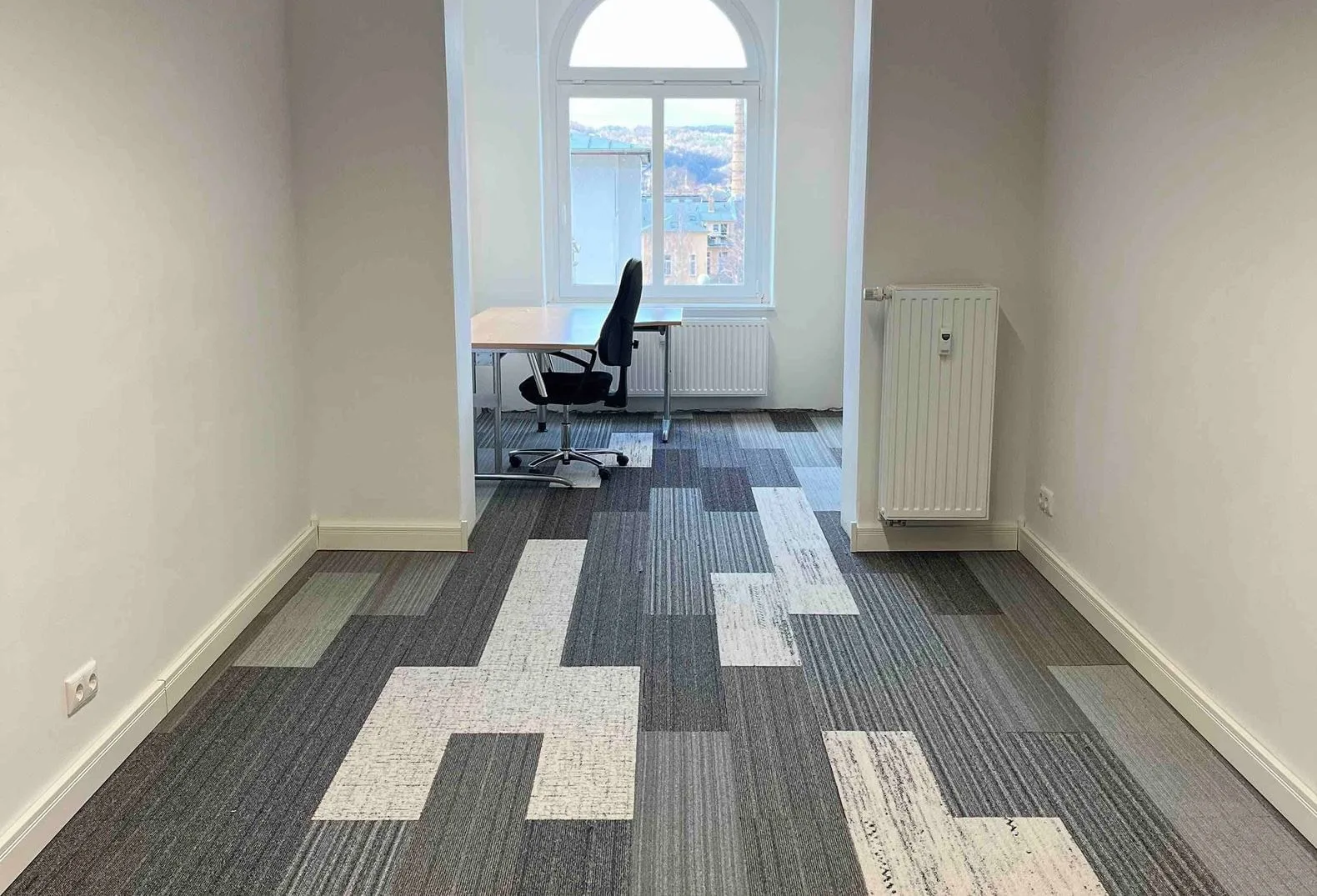 Berliner14 Coworking, Private office, 1 desk, Gera