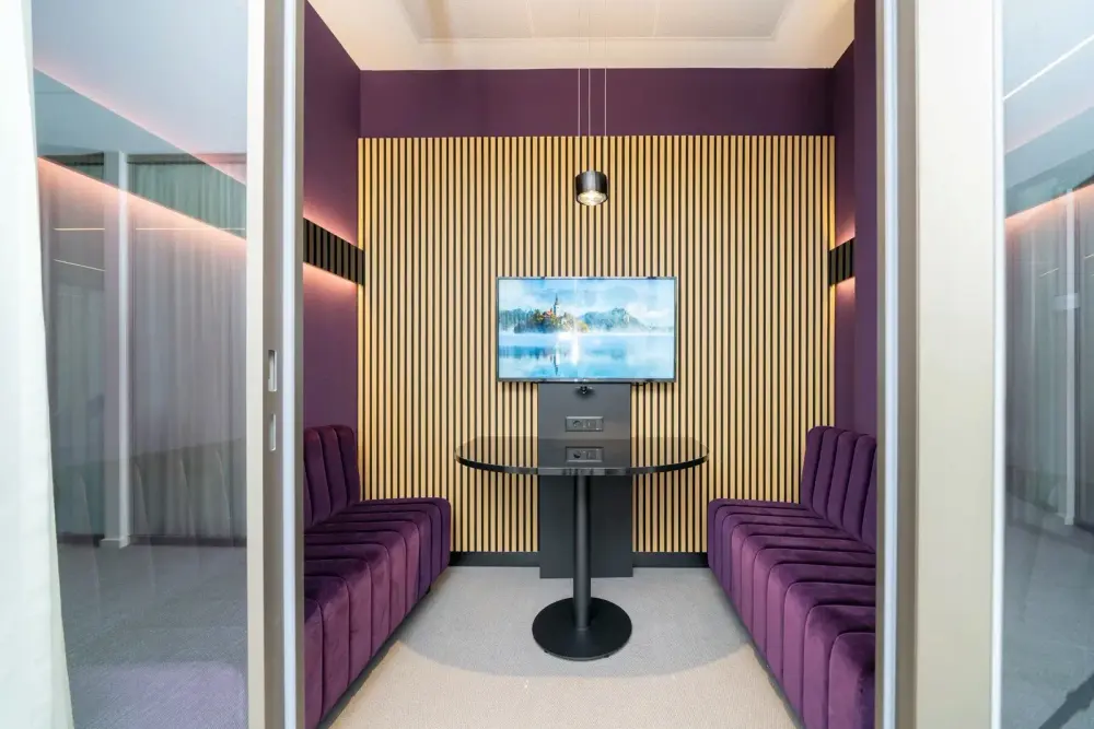 Satellite Office Stuttgart - K35, Besprechungsraum Digital Room, Stuttgart
