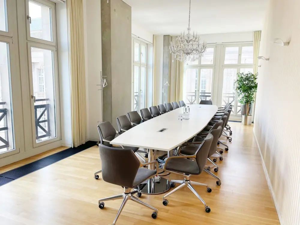 Satellite Office Berlin - Unter den Linden, Besprechungsraum Kaisersaal, Berlin