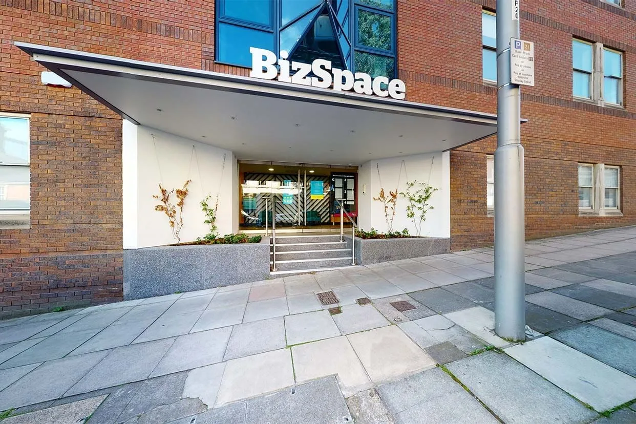 BizSpace Nottingham Park Row, Building facade, Nottingham