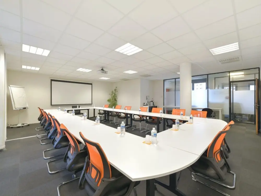 G2C Business Center, Bornéo, Lyon 7e