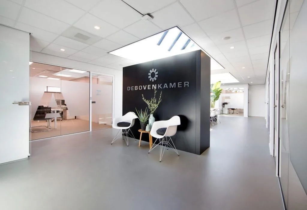 De Bovenkamer, Reception, Uden