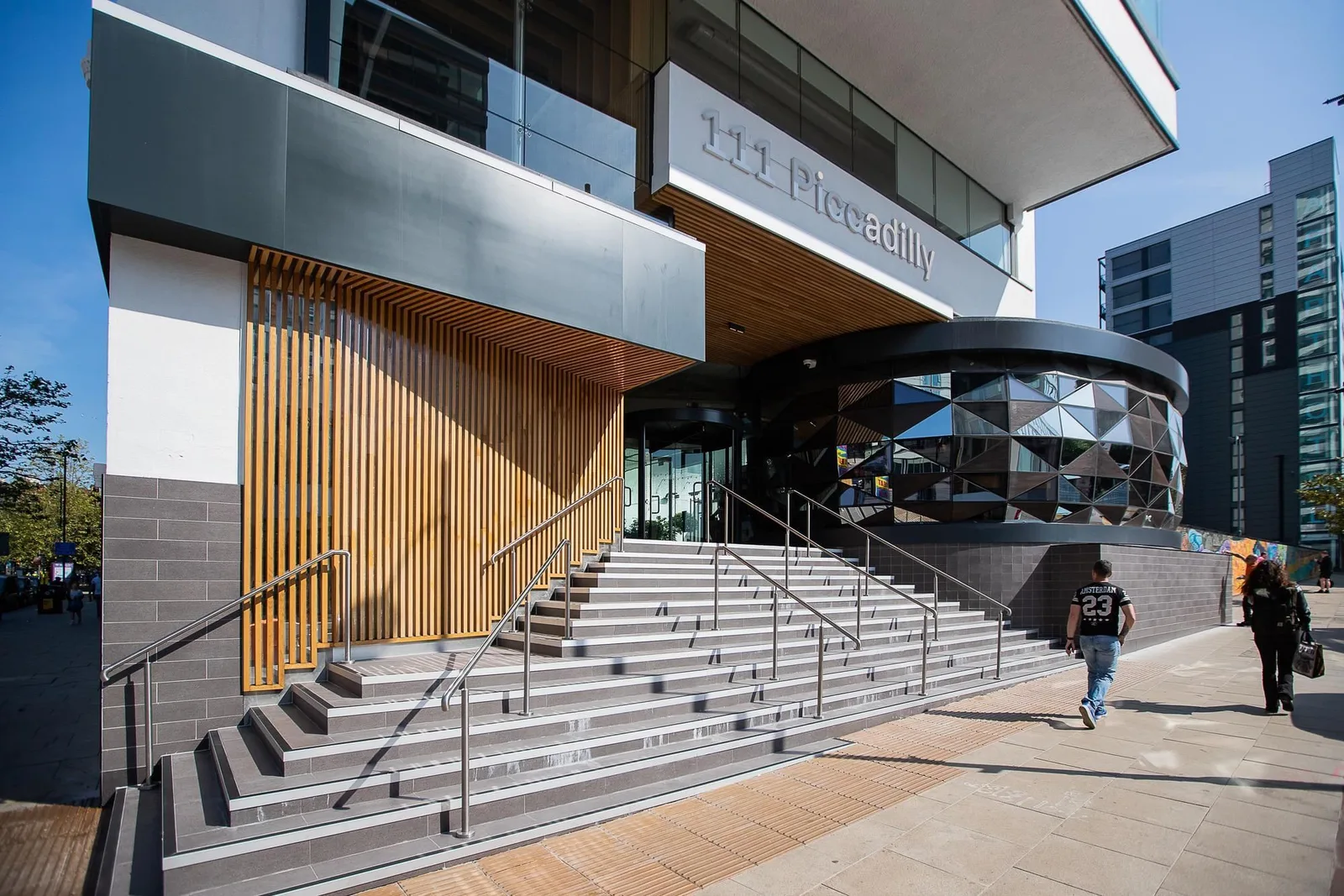 Bruntwood 111 Piccadilly, Building facade, Manchester