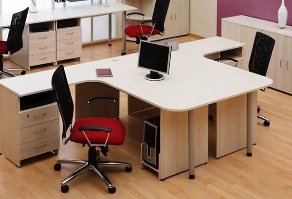 Brussels Office Factory, Privékantoor met 4 werkplekken, Uccle