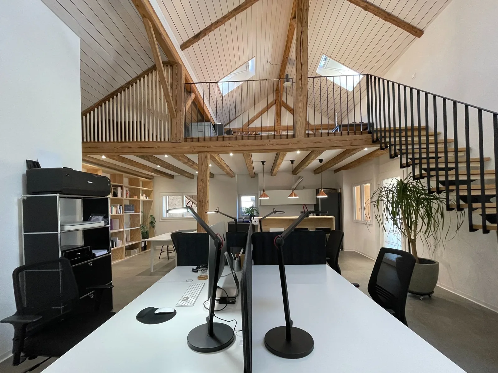Le Bûcher, Open-plan office, Gollion