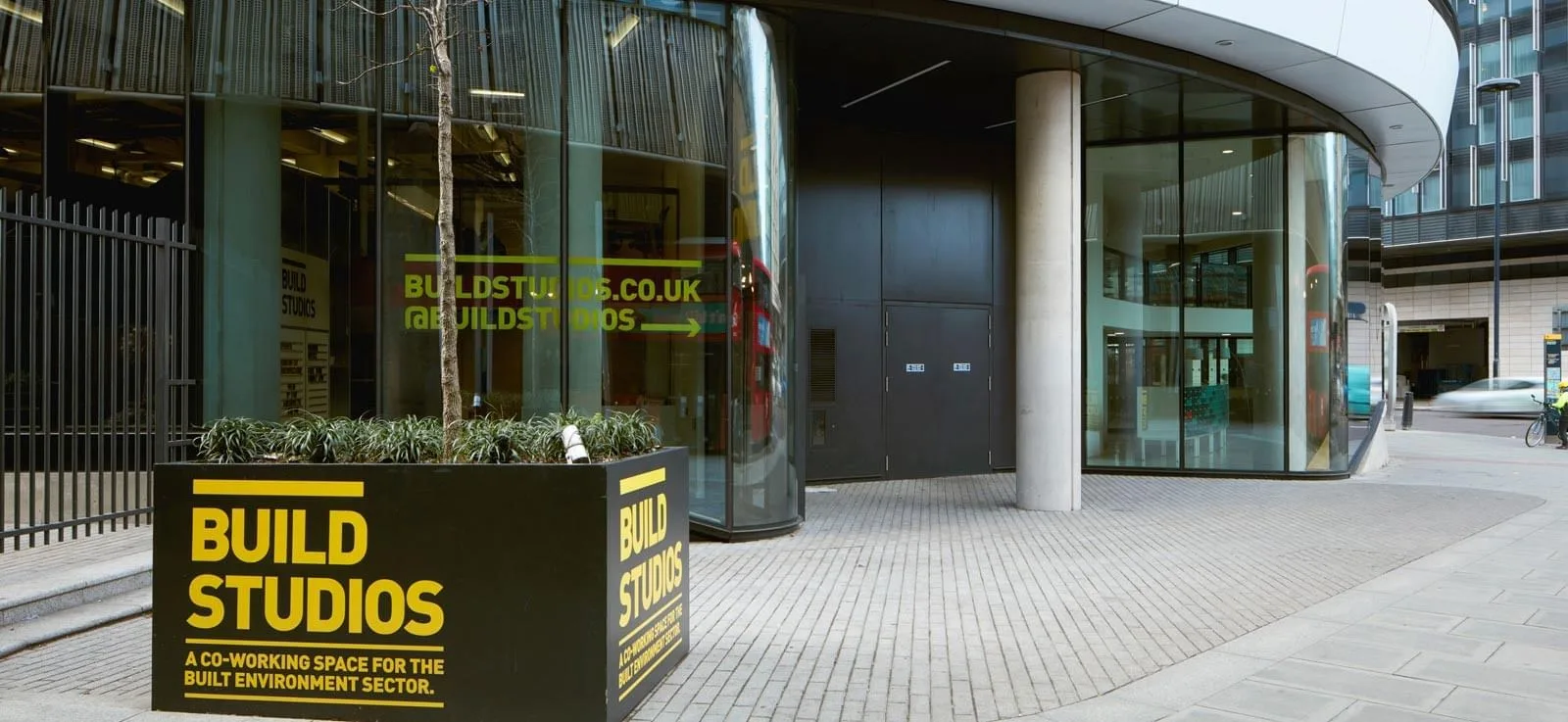 Build Studios, Façade, Londres