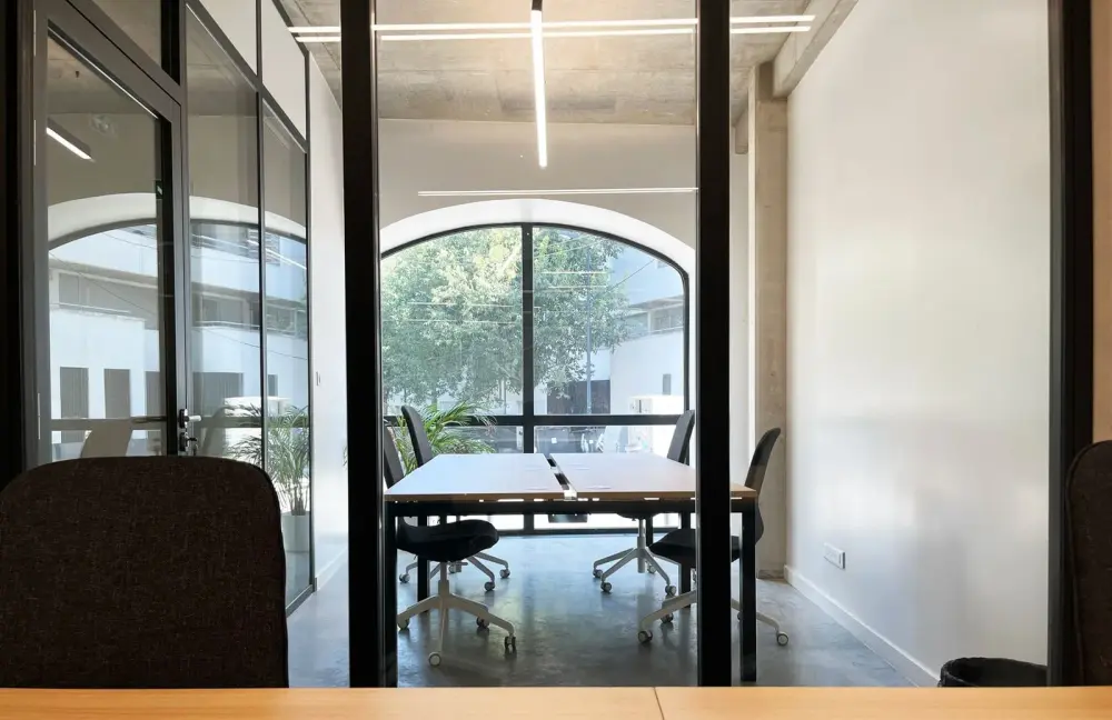 Le Hangar Coworking, Bureau 12m2, Bordeaux