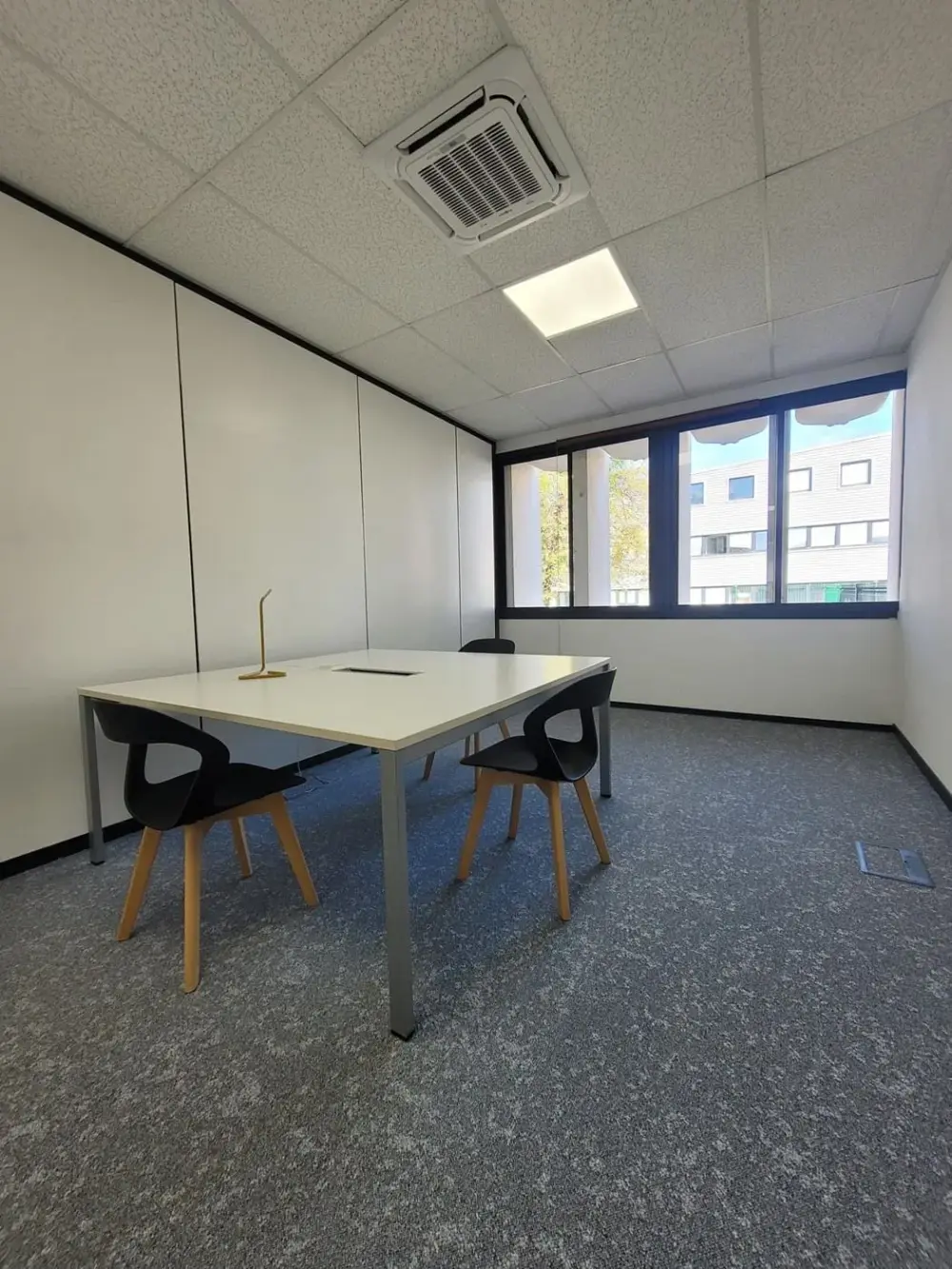 Community Work, Bureau 2 personnes, Roanne