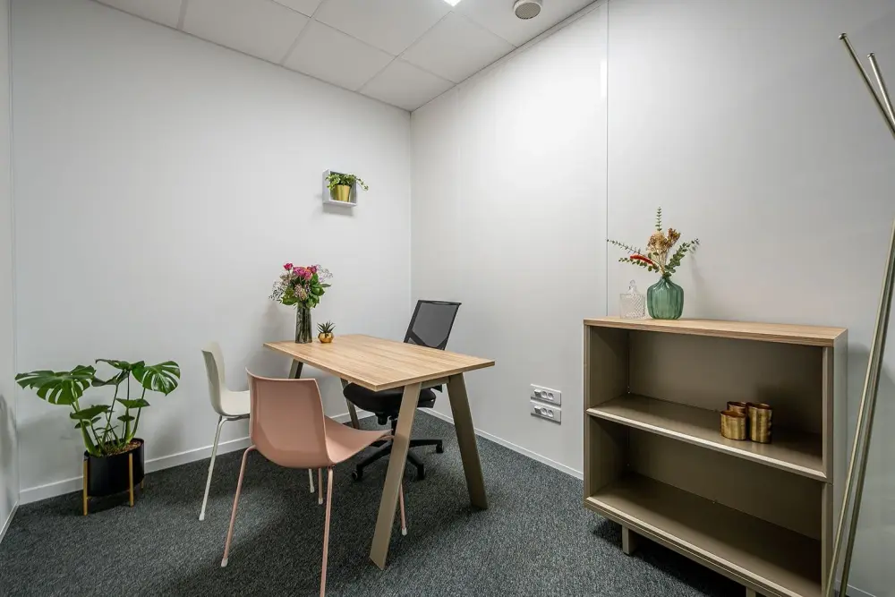 B'CoWorker Strasbourg Schiltigheim, Bureau 35 - 1 poste (8m²), Schiltigheim