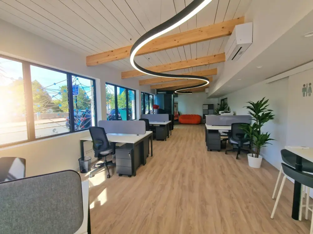 ID COWORK, Bureau 9-10 personnes, Saint-Maur-des-Fossés