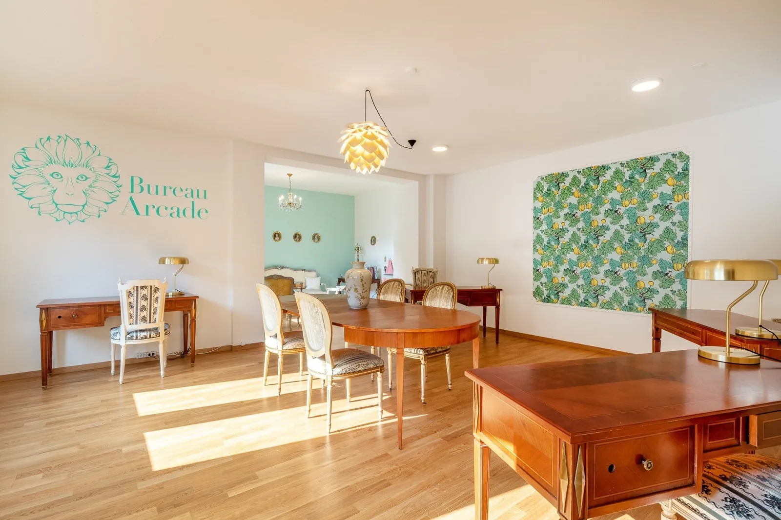 Bureau Arcade, Private office, 3 desks, Bern