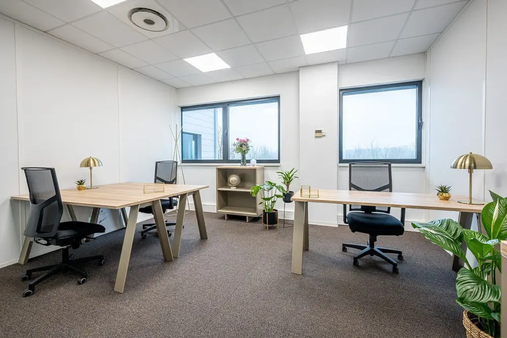 B'CoWorker Strasbourg Entzheim, Bureau B15 pour 3 postes, Entzheim