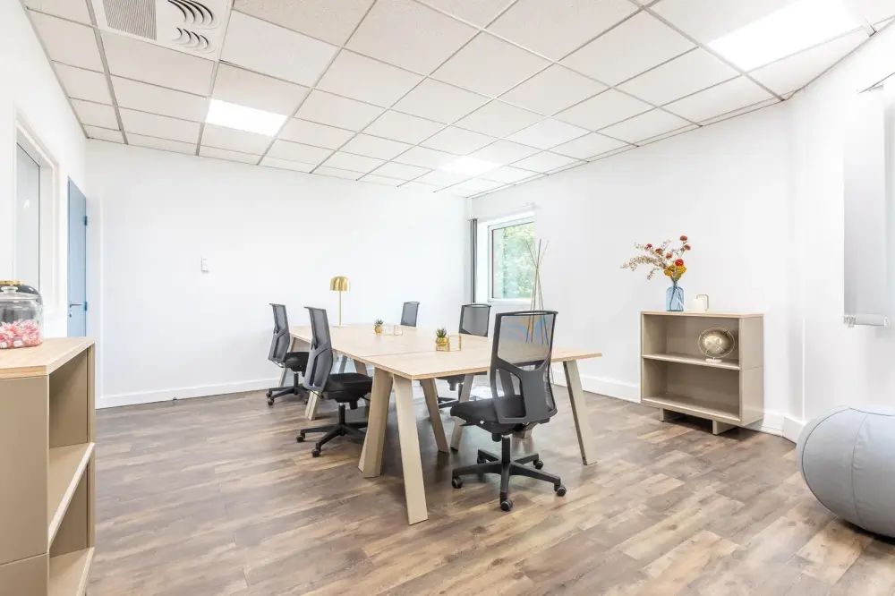 B'CoWorker Pessac, Bureau B15 pour 5 postes, Pessac