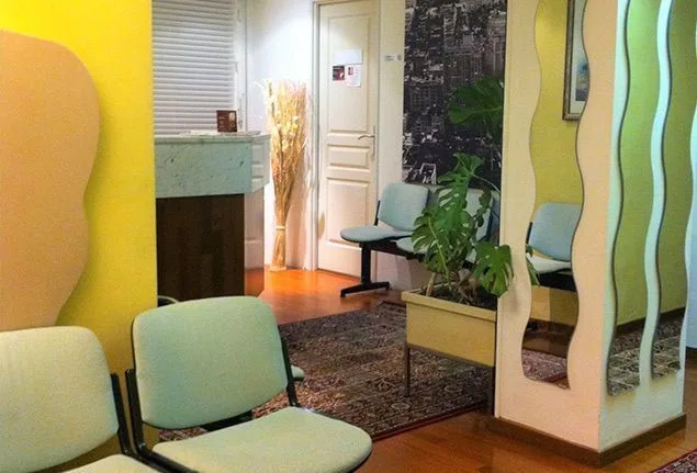 Le Bureau, Empfang, Metz