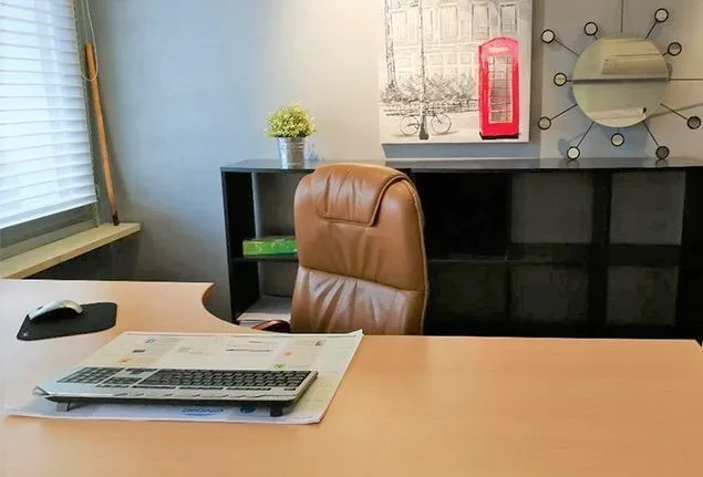 Le Bureau, Privatbüro mit 1 Arbeitsplatz, Metz