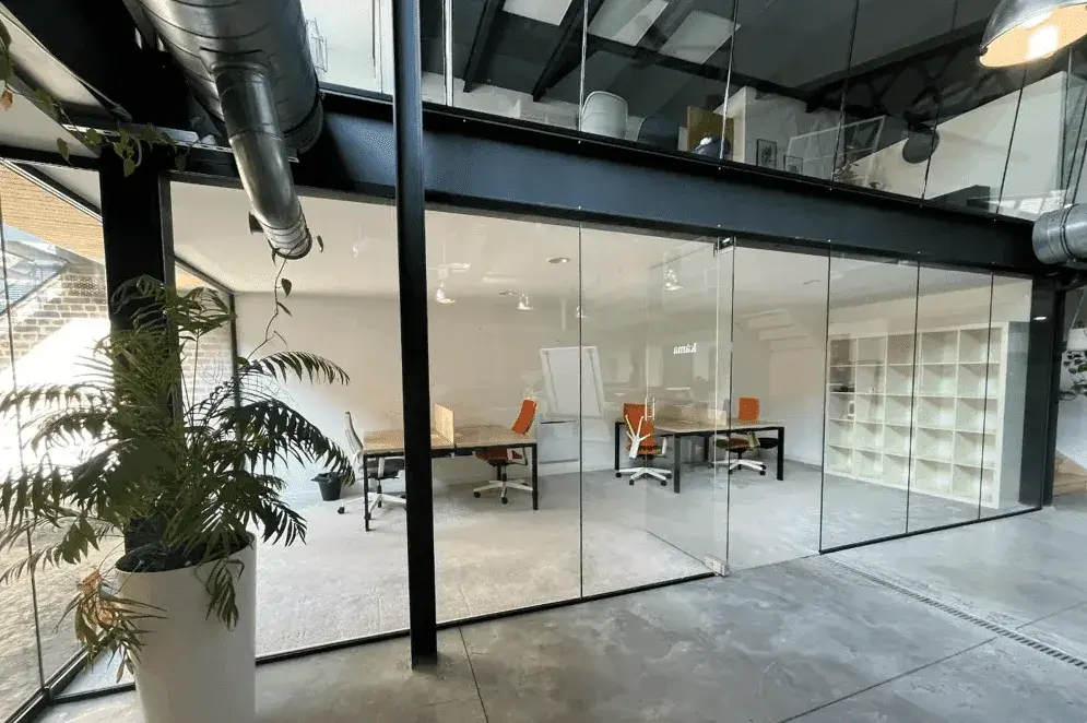 laBarak, Bureau fermé 4 places, Saint André lez Lille