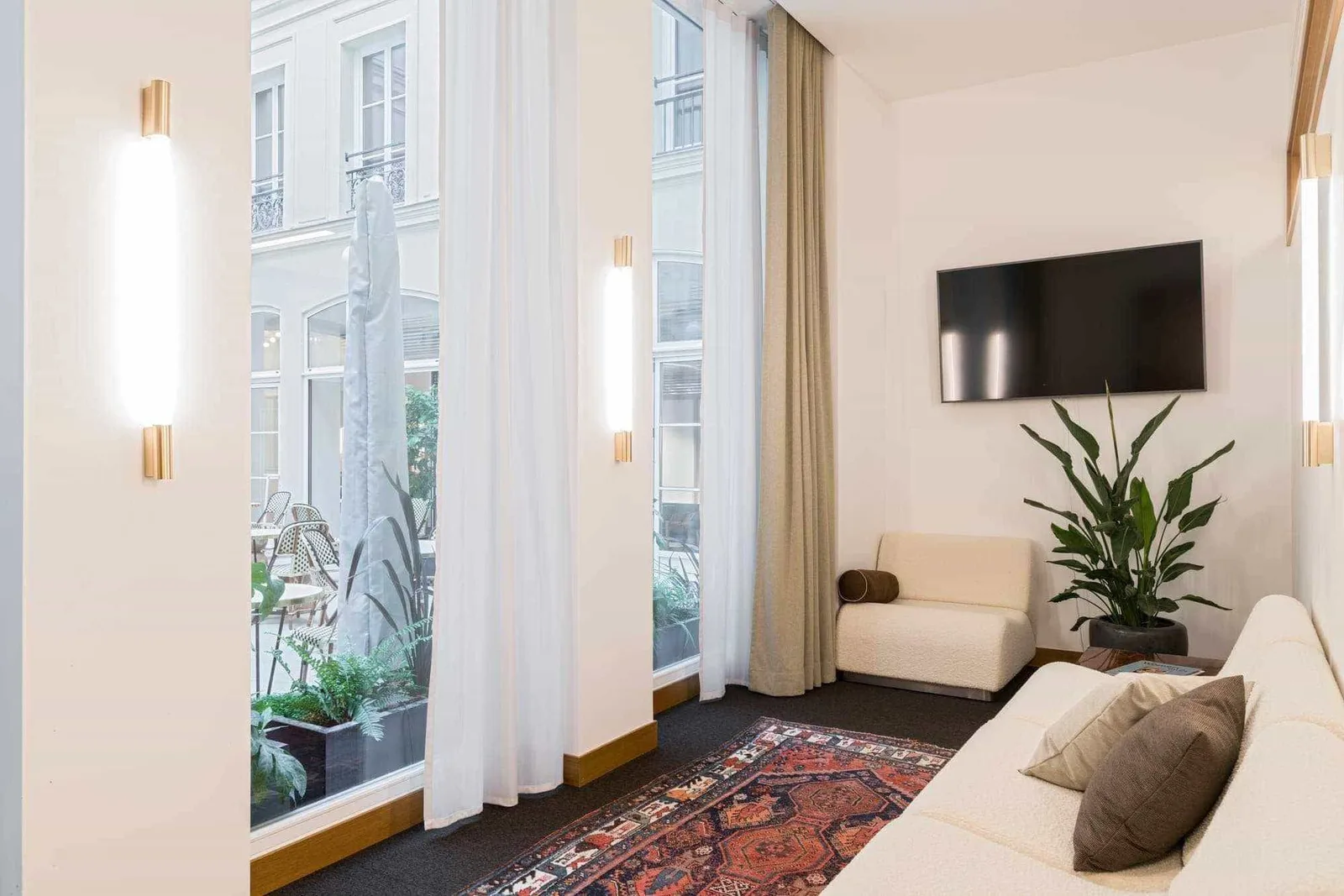 The Bureau Palais Brogniart, Lounge, Paris 2e