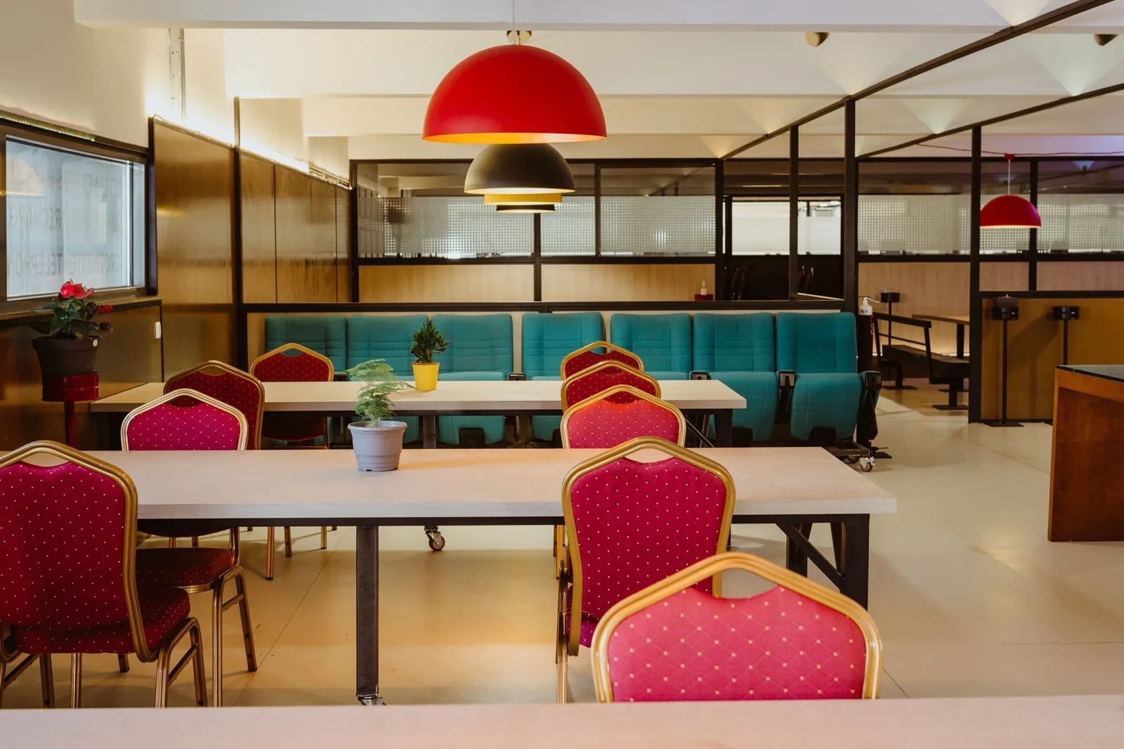 Bureau Pantin, Kantine, Pantin
