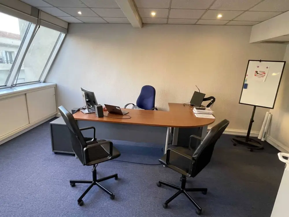 Bureau Président Nîmes, Bureau privatif, Nîmes